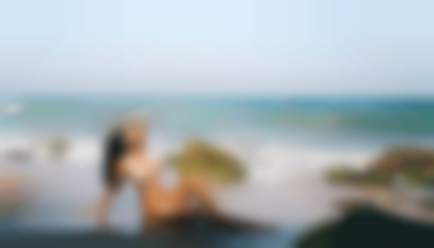 Comment le téléphone rose favorise-t-il l'exploration de l'intimité ?